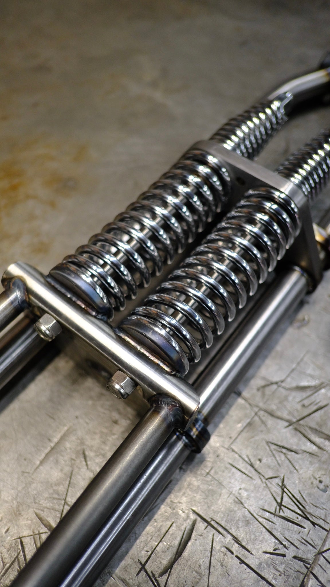 Northern Springer Northern “One Piece” Inline Springer – Northern Motorcycle Supply