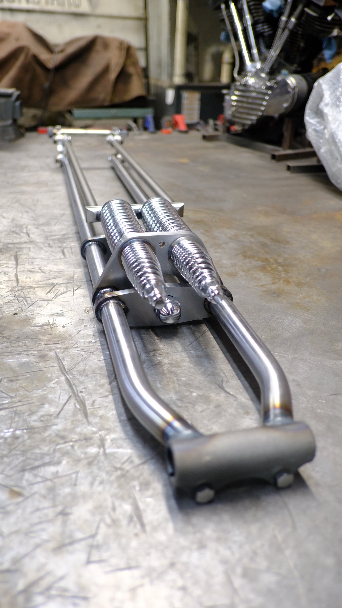 Northern “One Piece” Inline Springer – Northern Motorcycle Supply